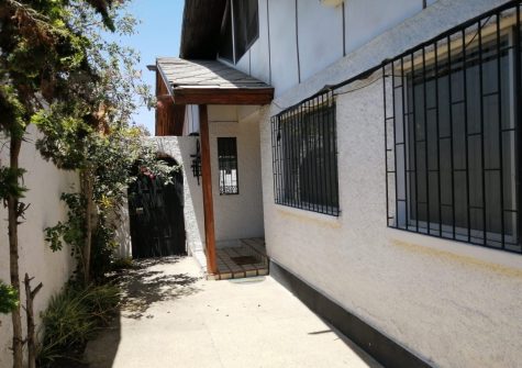 Casa céntrica en Quillota Residencial o Comercial